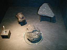 ORGUEIL ALLENDE MURCHISON ET MICRO DIAMANT MUSEUM PARIS.jpg